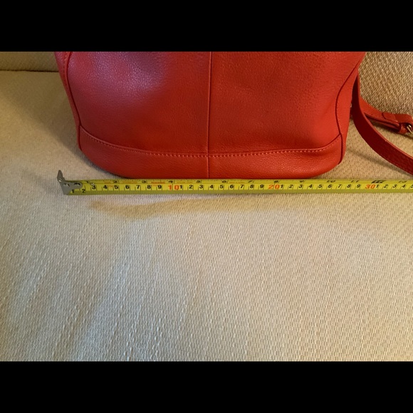 Talbots tassel drawstring bucket bag - Picture 4 of 7